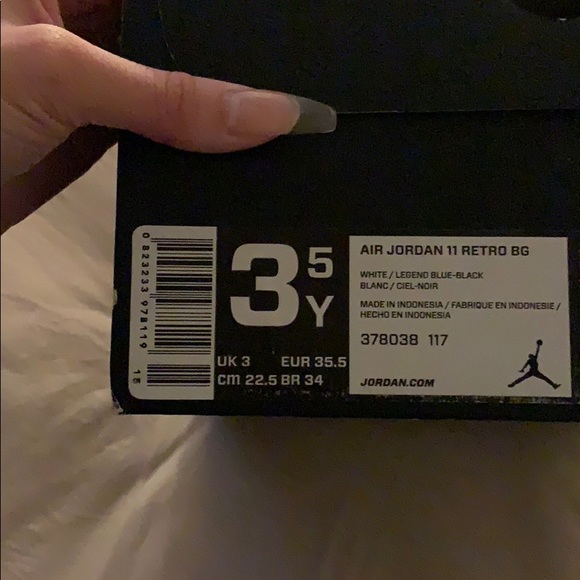 Jordan Columbia 11's - Picture 3 of 3